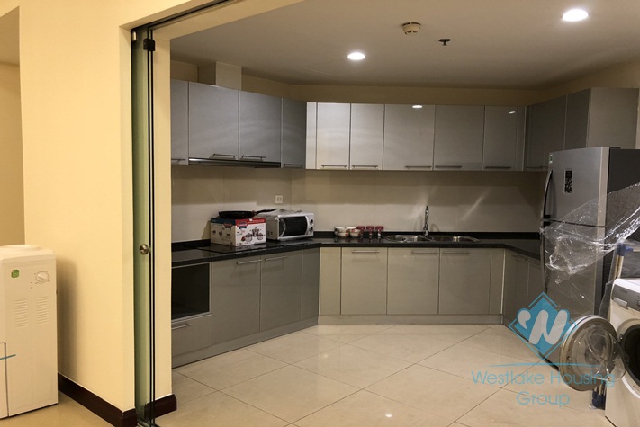 High floor 3 apartment for rent in Royal City, Ha Noi